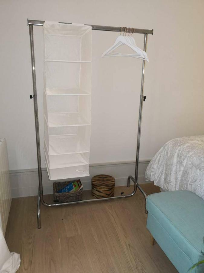 Explore From A Warm With Patio At A Newly Refurbished Manorial Building Appartement *