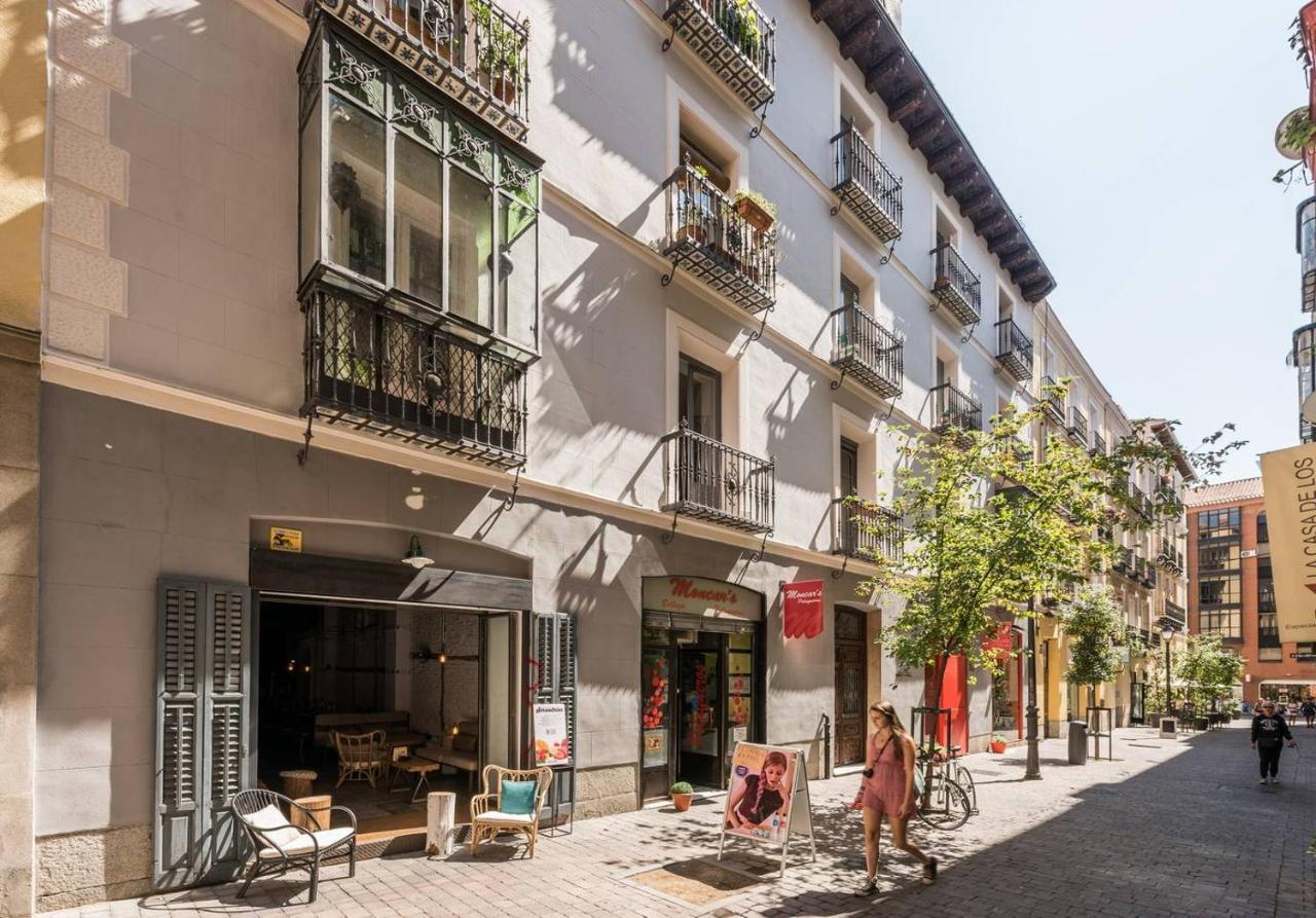 Explore From A Warm With Patio At A Newly Refurbished Manorial Building Appartement *