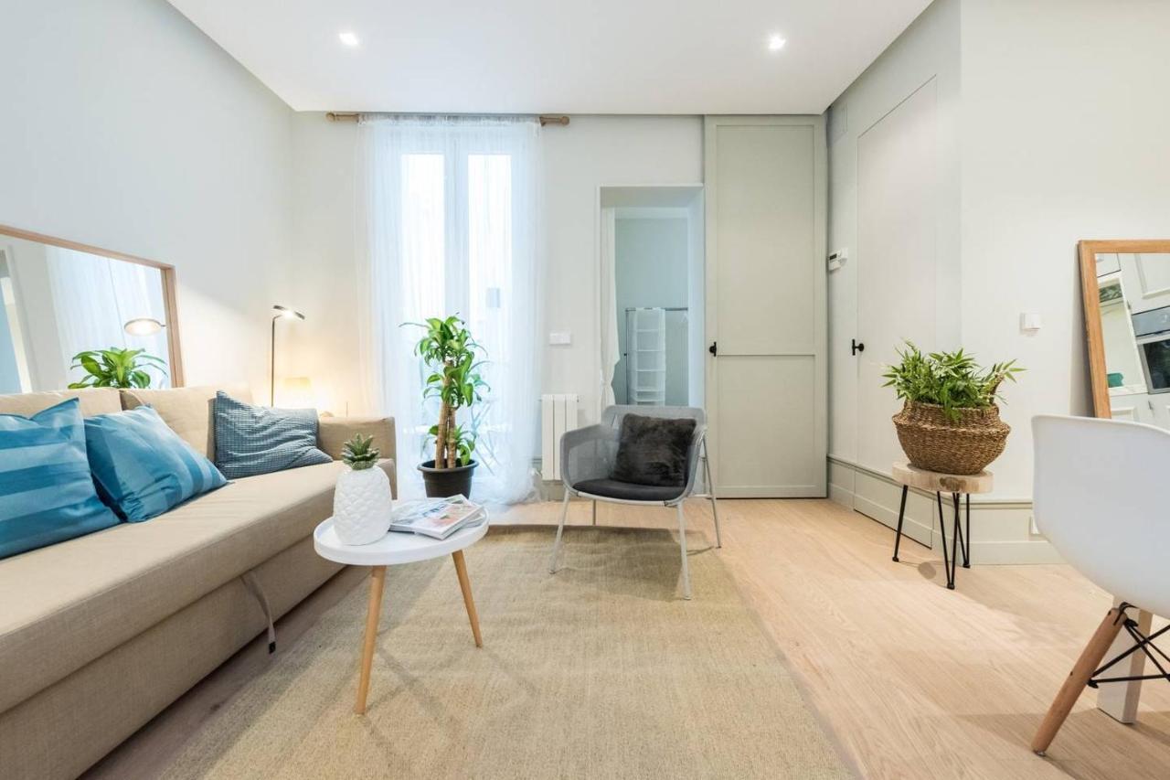 Explore From A Warm With Patio At A Newly Refurbished Manorial Building Madri