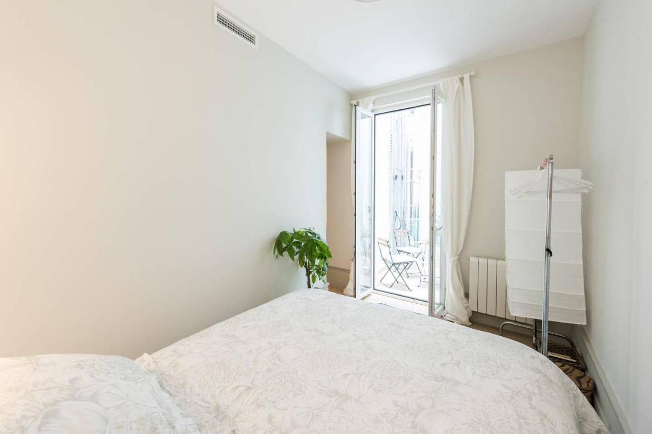 Explore From A Warm With Patio At A Newly Refurbished Manorial Building Appartement Madrid