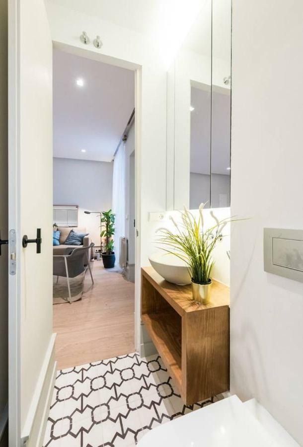 Appartement Explore From A Warm With Patio At A Newly Refurbished Manorial Building *